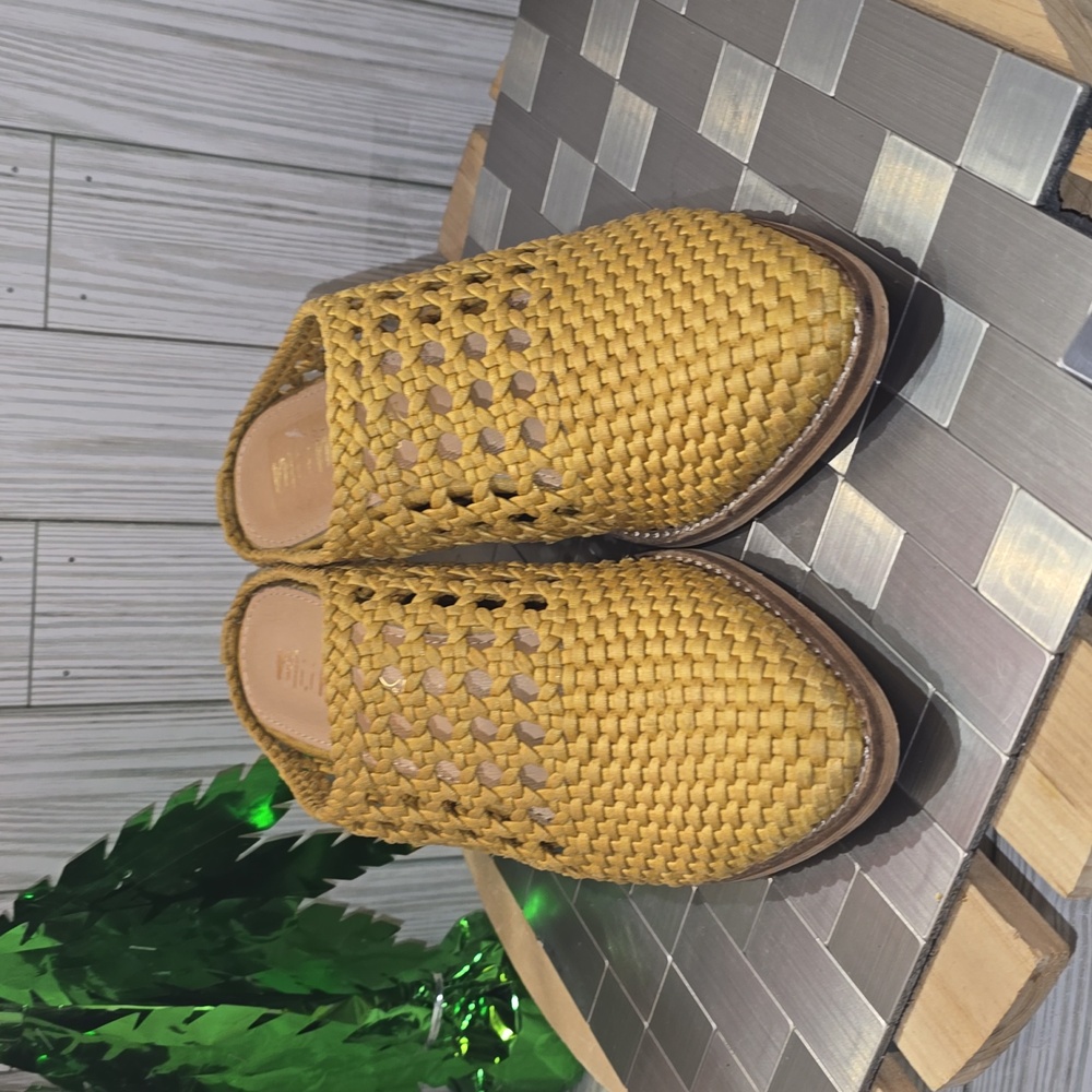 Mi.Mi leather woven‎ mules - Picture 3 of 10